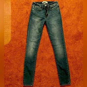 Just don’t fit anymore. Abercrombie and Fitch 24/00R. Barley worn.